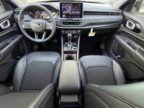 New 2026 Jeep Compass Latitude AWD/4WD image 10