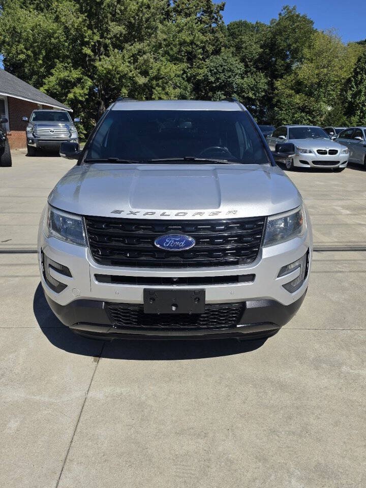 Used 2016 Ford Explorer Sport w/ Equipment Group 401A AWD/4WD image 7