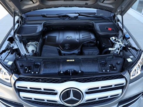 Used 2022 Mercedes-Benz GLS 450 4MATIC image 48