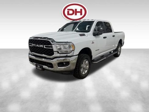 Used 2023 RAM 3500 Big Horn w/ Level 1 Equipment Group AWD/4WD image 7