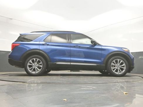 Used 2021 Ford Explorer XLT w/ Equipment Group 202A image 37