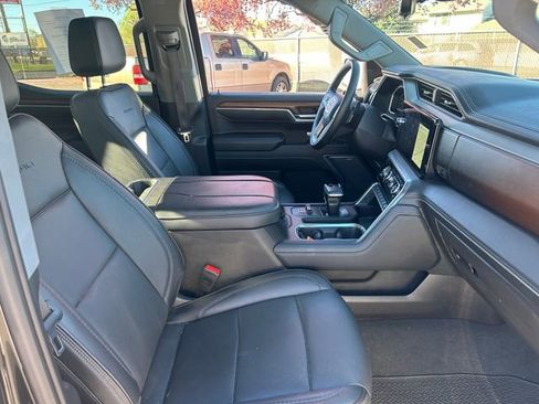 Used 2023 GMC Sierra 1500 Denali w/ Denali Reserve Package AWD/4WD image 36