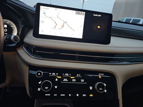 Used 2023 INFINITI QX60 Luxe w/ Cargo Package image 6