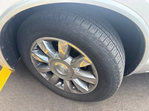 Used 2012 Buick Enclave Leather w/ Trailering Provision Package FWD image 2