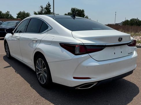 Used 2019 Lexus ES 350 w/ Premium Package FWD image 4