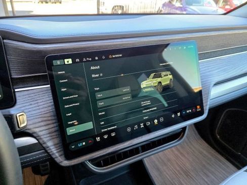 Used 2023 Rivian R1S Launch Edition AWD/4WD image 44