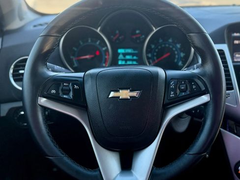 Used 2014 Chevrolet Cruze LT w/ Technology Package image 16