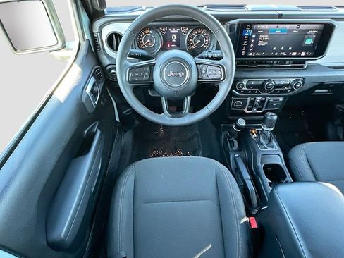Used 2024 Jeep Wrangler Unlimited Sport AWD/4WD image 21
