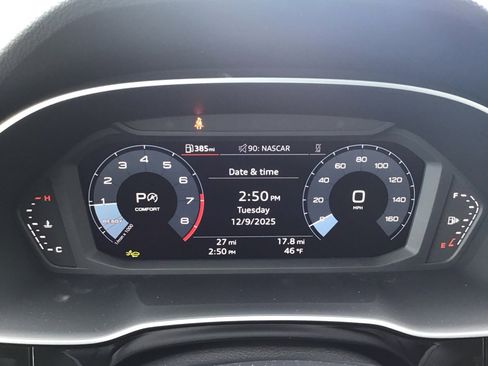 New 2025 Audi Q3 2.0T Premium image 11