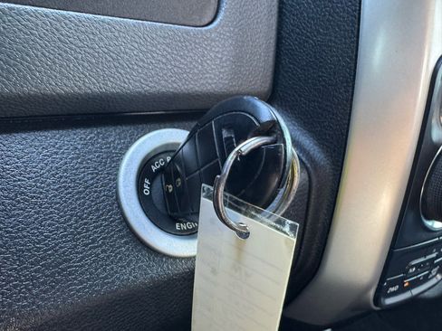 Used 2019 RAM 1500 Classic SLT image 14