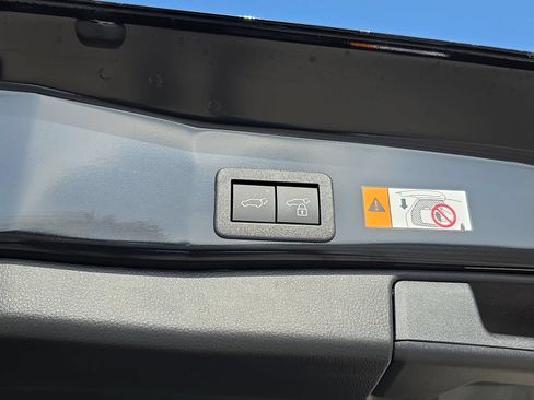 New 2026 Toyota RAV4 XSE AWD/4WD image 31