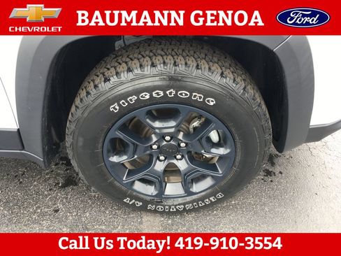 Used 2022 Jeep Cherokee Latitude w/ Trailer Tow Group AWD/4WD image 26