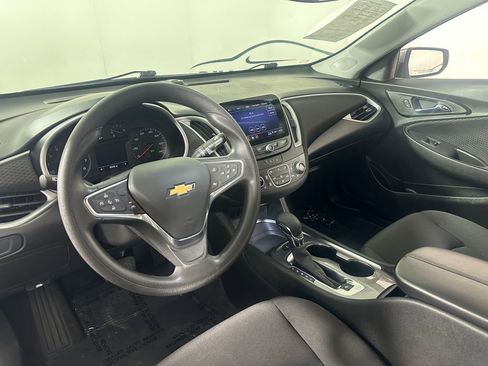 Used 2024 Chevrolet Malibu LT image 16