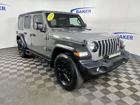 Used 2019 Jeep Wrangler Unlimited Sport AWD/4WD image 2
