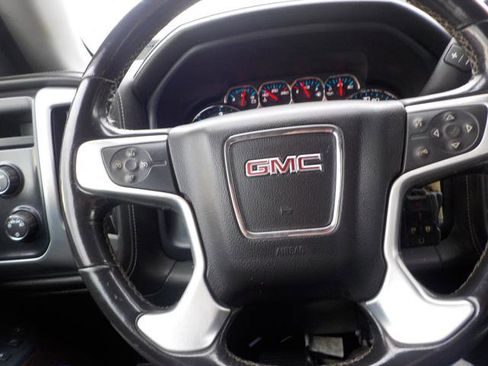 Used 2018 GMC Sierra 1500 SLE image 25