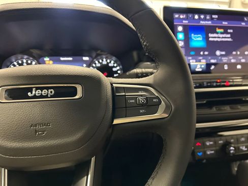 New 2026 Jeep Compass Latitude image 21