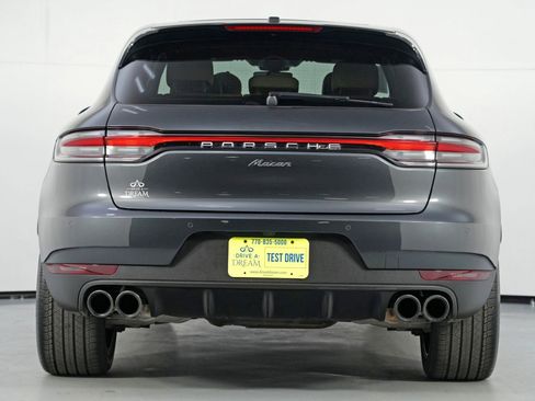 Used 2021 Porsche Macan image 11