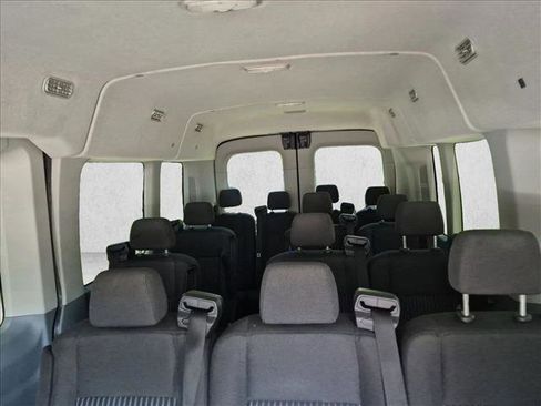 Used 2018 Ford Transit 350 XLT RWD image 17