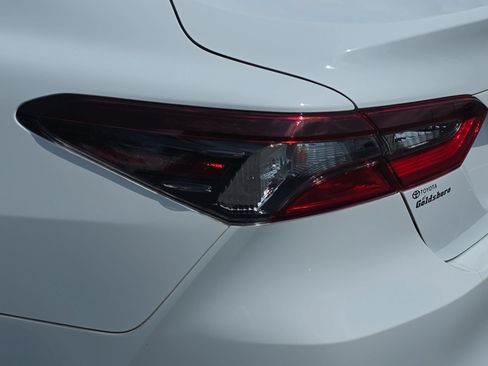 Used 2022 Toyota Camry LE FWD image 32