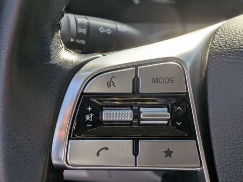 Used 2024 Kia Telluride EX w/ EX Captain's Chair Package image 21