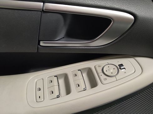 Used 2023 Hyundai Sonata SE FWD image 27