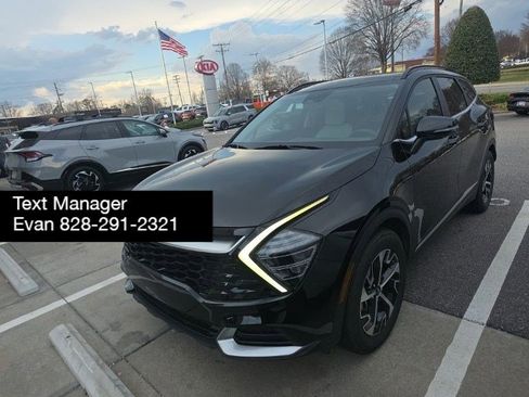 Used 2025 Kia Sportage EX w/ Premium Package image 1