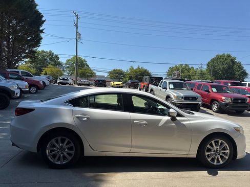 Used 2016 MAZDA MAZDA6 Sport FWD image 6