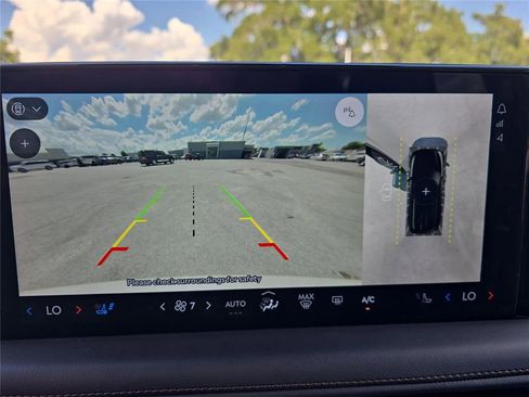 Used 2025 Lincoln Aviator Reserve w/ Equipment Group 201A image 24