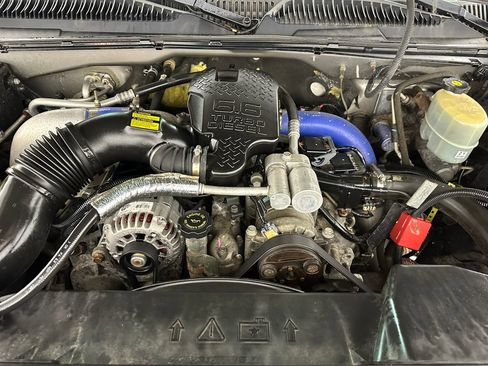Used 2002 GMC Sierra 2500 4x4 Extended Cab HD w/ Off-Road Skid Plate Pkg image 24