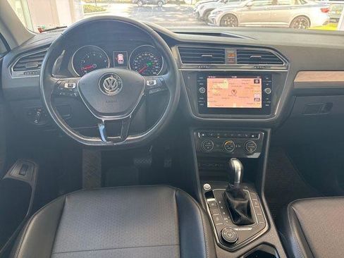 Used 2018 Volkswagen Tiguan SEL image 12