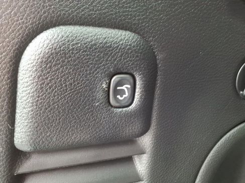 Used 2022 Jeep Grand Cherokee Limited AWD/4WD image 15
