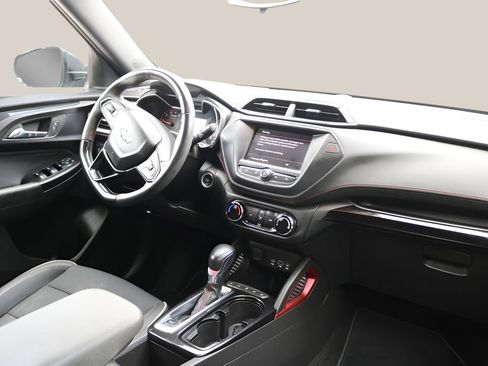 Used 2022 Chevrolet TrailBlazer RS FWD image 22