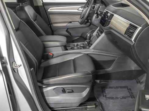 Used 2023 Volkswagen Atlas SEL AWD/4WD image 48