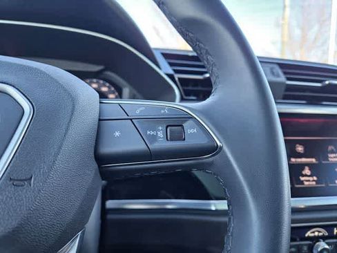 Used 2025 Audi Q3 2.0T Premium w/ Convenience Package image 23