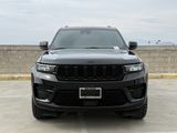 Used 2023 Jeep Grand Cherokee Altitude image 6