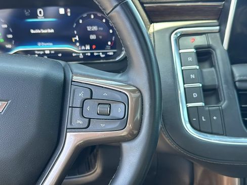 Used 2023 Chevrolet Tahoe High Country AWD/4WD image 12