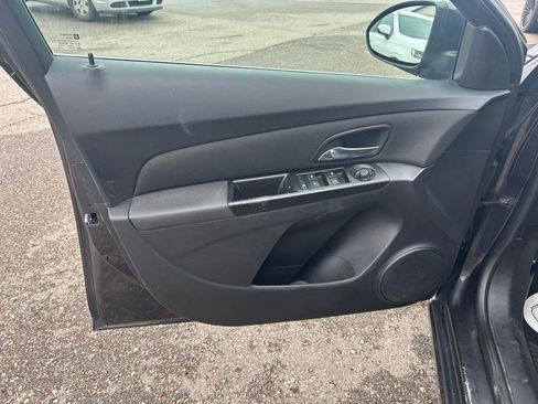 Used 2014 Chevrolet Cruze LT FWD image 14