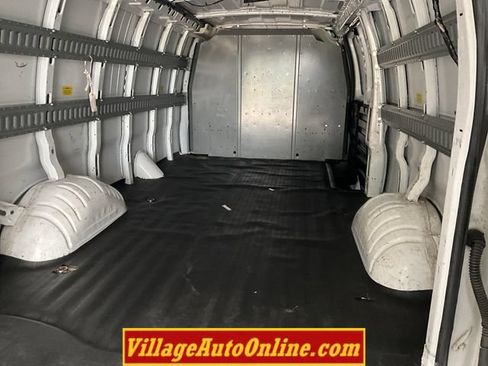 Used 2021 Chevrolet Express 2500 Extended w/ Driver Convenience Package RWD image 23