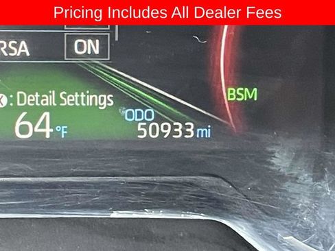 Used 2025 Toyota RAV4 XLE AWD/4WD image 25