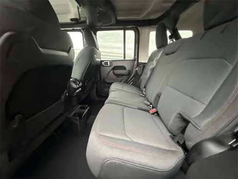 New 2026 Jeep Wrangler Unlimited Rubicon image 15
