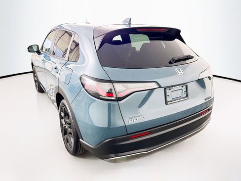 Used 2023 Honda HR-V LX image 5