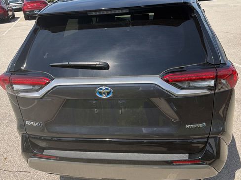 Used 2023 Toyota RAV4 XSE w/ XSE Grade Weather Package AWD/4WD image 15