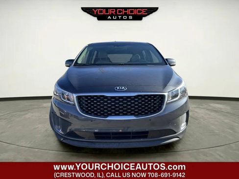 Used 2017 Kia Sedona LX w/ LX Essentials Premium Package FWD image 8