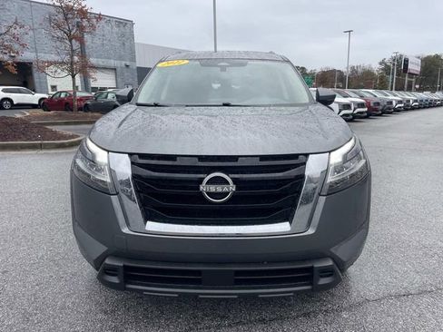 Used 2022 Nissan Pathfinder SV image 11