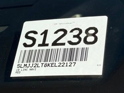 Used 2019 Lincoln Navigator Reserve w/ Cargo Package image 38