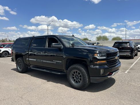 Used 2018 Chevrolet Silverado 1500 LT w/ All Star Edition AWD/4WD image 6