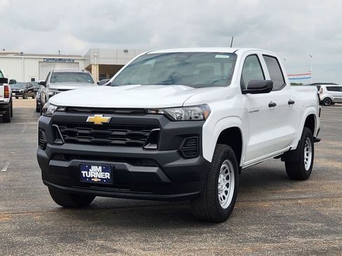 New 2025 Chevrolet Colorado W/T w/ WT Convenience Package II image 2