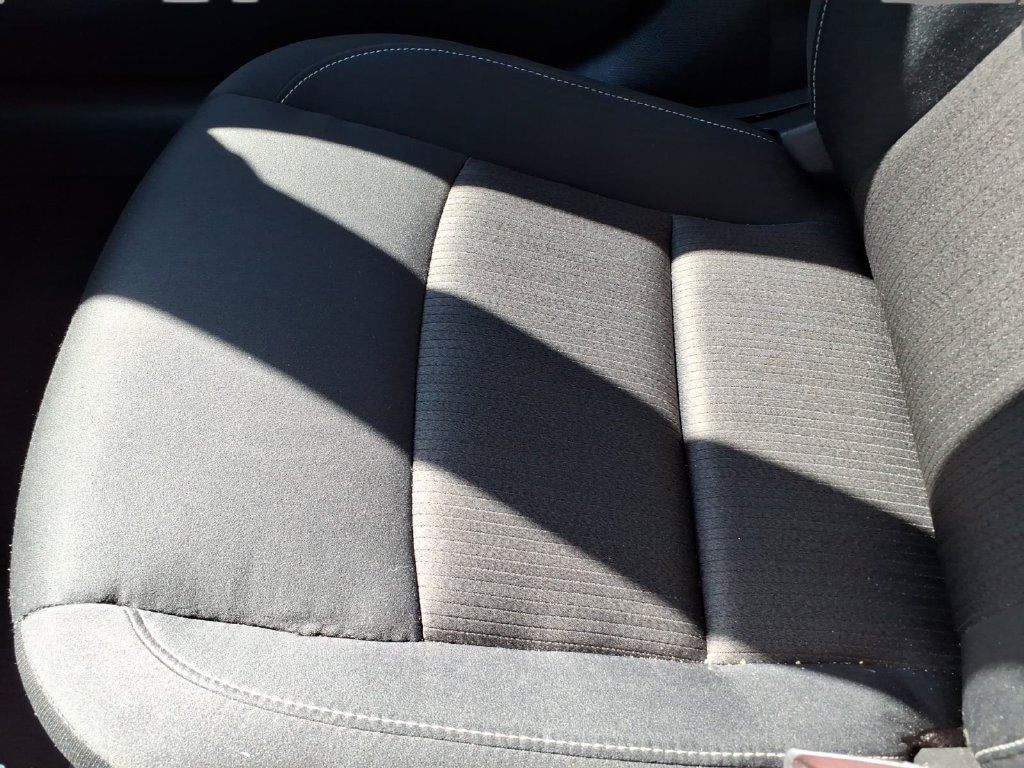 Used 2025 Nissan Altima 2.5 SV FWD image 25