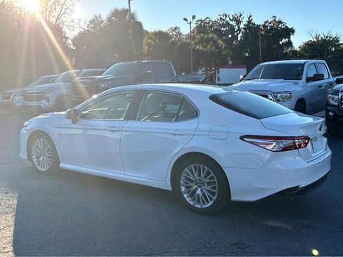 Used 2019 Toyota Camry Hybrid image 29