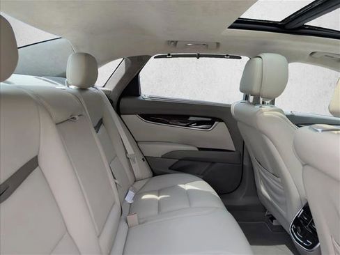 Used 2013 Cadillac XTS Platinum FWD image 20
